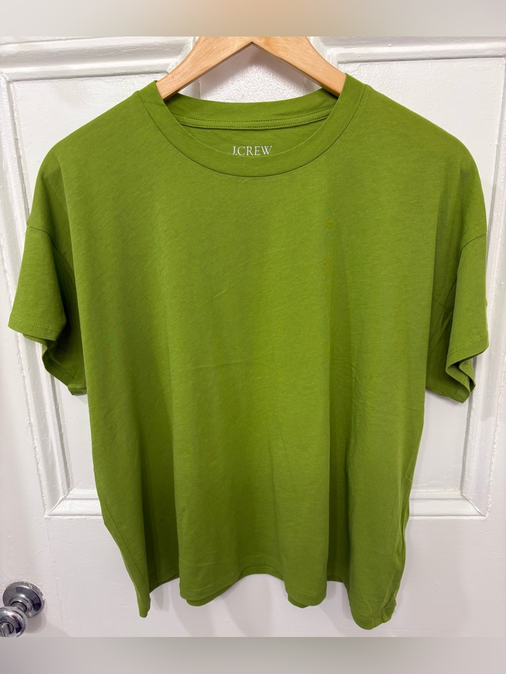 NWT J Crew Retail Feather Jersey Tee. Size Large